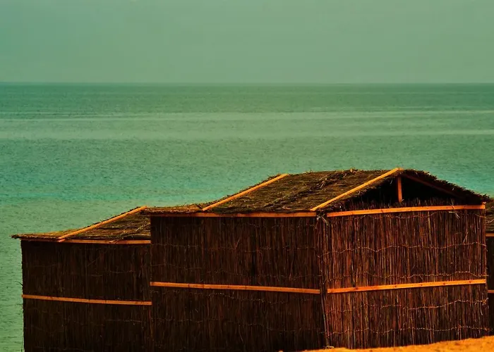 New Moon Island Camp Lodge *